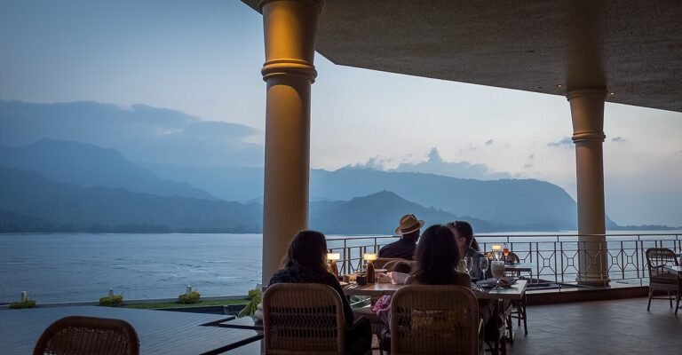 Where to Eat on Kauai: Our Favorite Restaurants, From Poke to Date Night