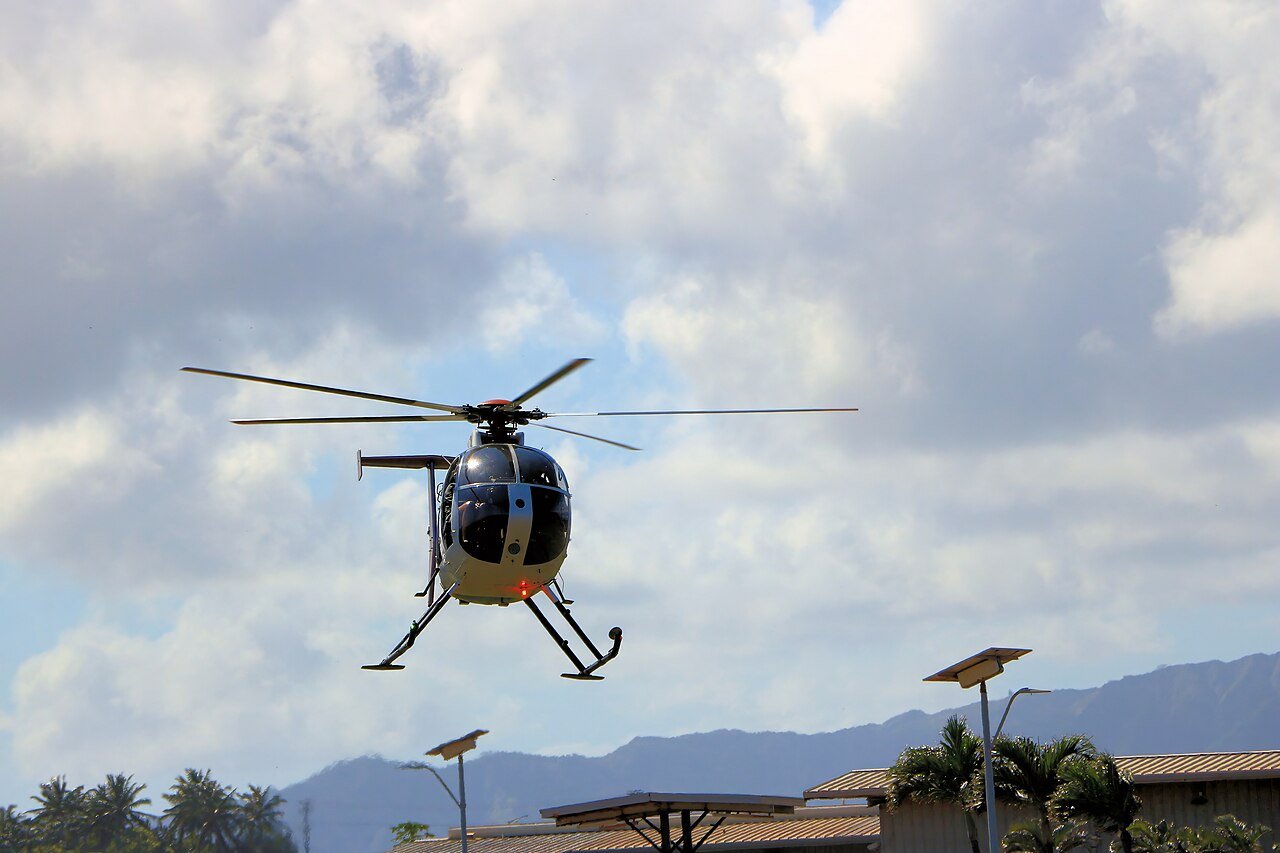 Tour helicopter landing on Kauai